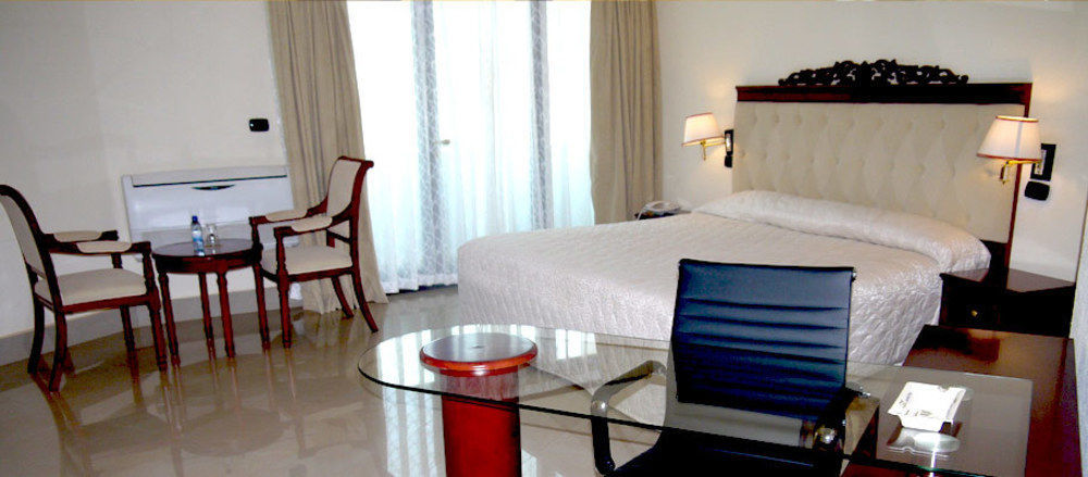 Palace Hotel Ouagadougou Exteriör bild