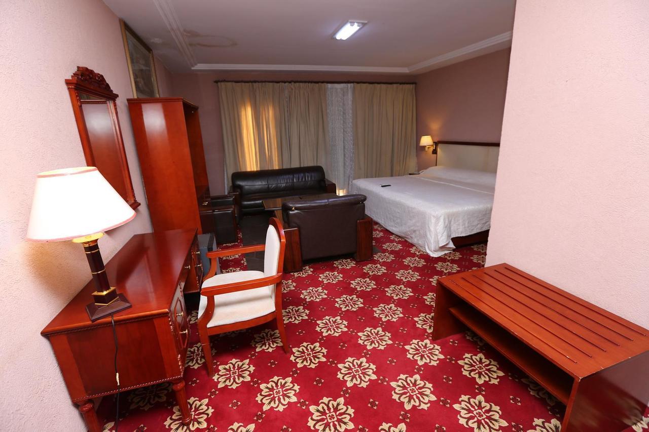 Palace Hotel Ouagadougou Exteriör bild